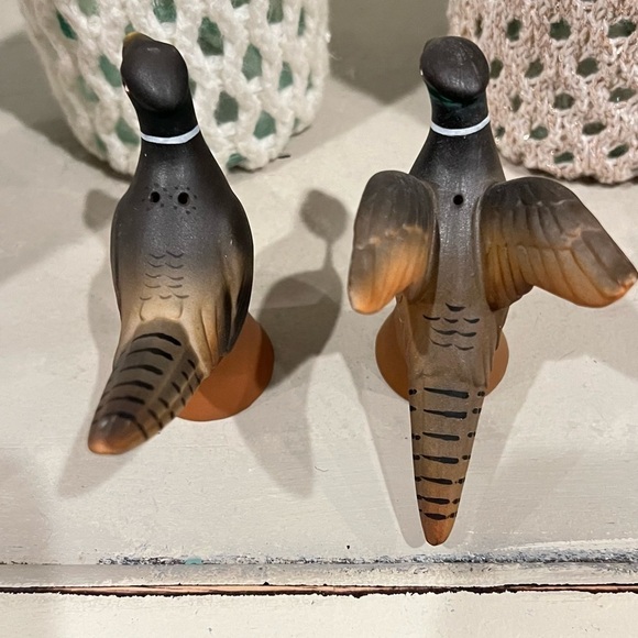 POTTERY BARN RING NECK PHEASANTS SALT & PEPPER SHAKERS - Picture 6 of 12